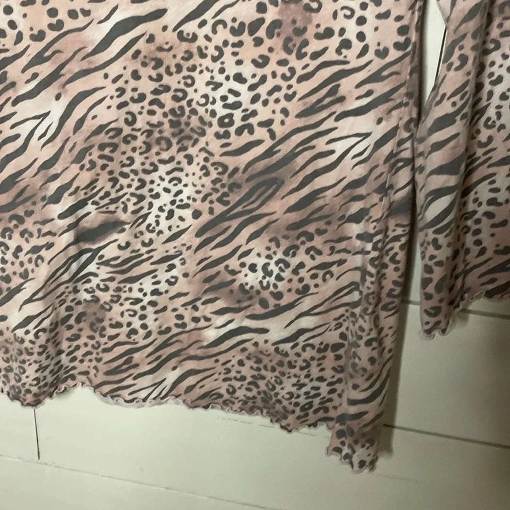 Victoria's Secret Pink and Gray Leopard Print nightgown. Size M. 100% cotton.